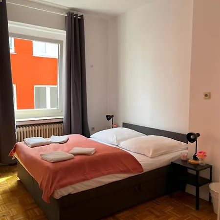 Private At Heumarkt, Center Hostel