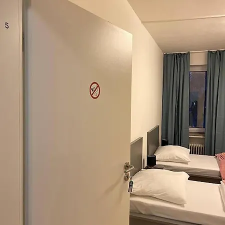 Hostel Private At Heumarkt, Center *