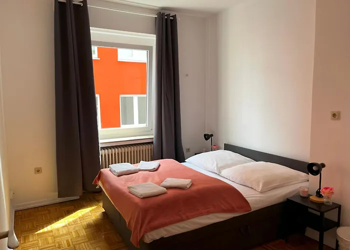 Hostel Private At Heumarkt, Center Κολωνία