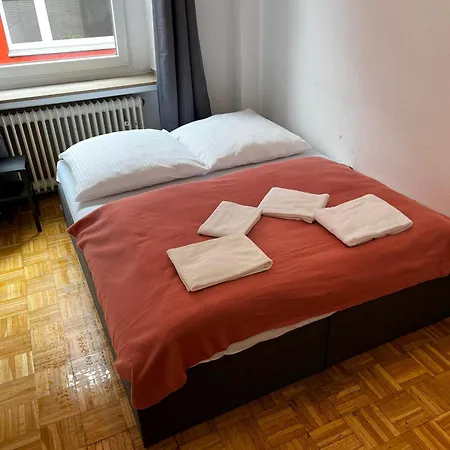 Private At Heumarkt, Center Hostel Köln