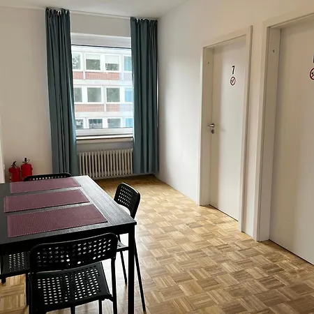 Private At Heumarkt, Center Hostel