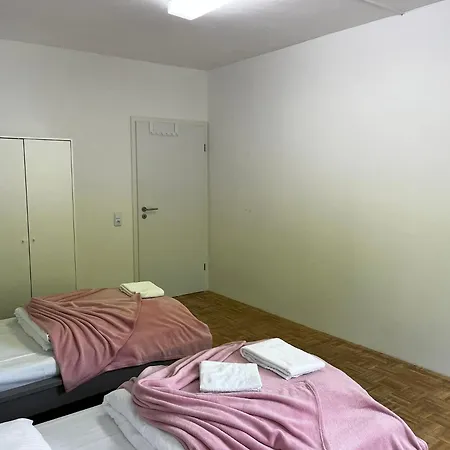 Private At Heumarkt, Center