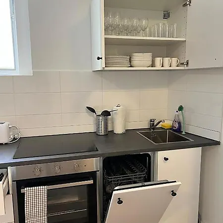 Hostel Private At Heumarkt, Center