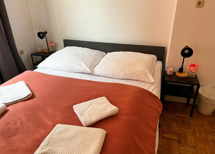 Private At Heumarkt, Center 旅馆