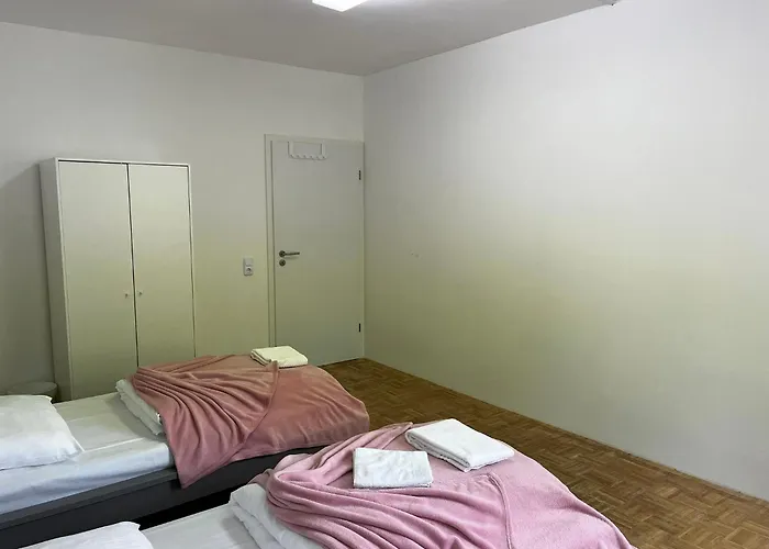 Private At Heumarkt, Center