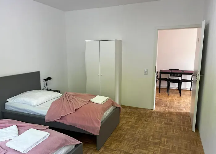 Private At Heumarkt, Center Hostel