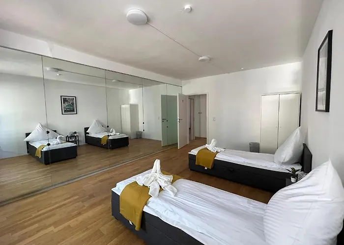 Private At Heumarkt, Center