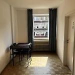 Хостел Private At Heumarkt, Center Кёльн