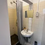 Private At Heumarkt, Center Хостел Кёльн