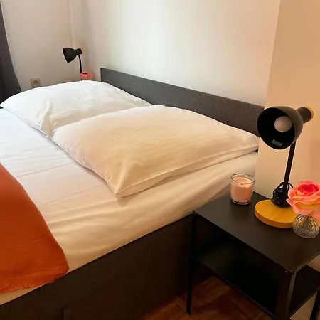 Private At Heumarkt, Center