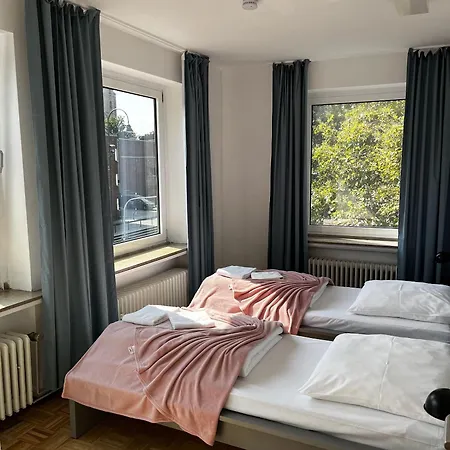 Private At Heumarkt, Center Hostel *