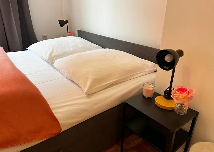 Private At Heumarkt, Center