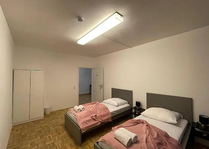 Private At Heumarkt, Center Hostel